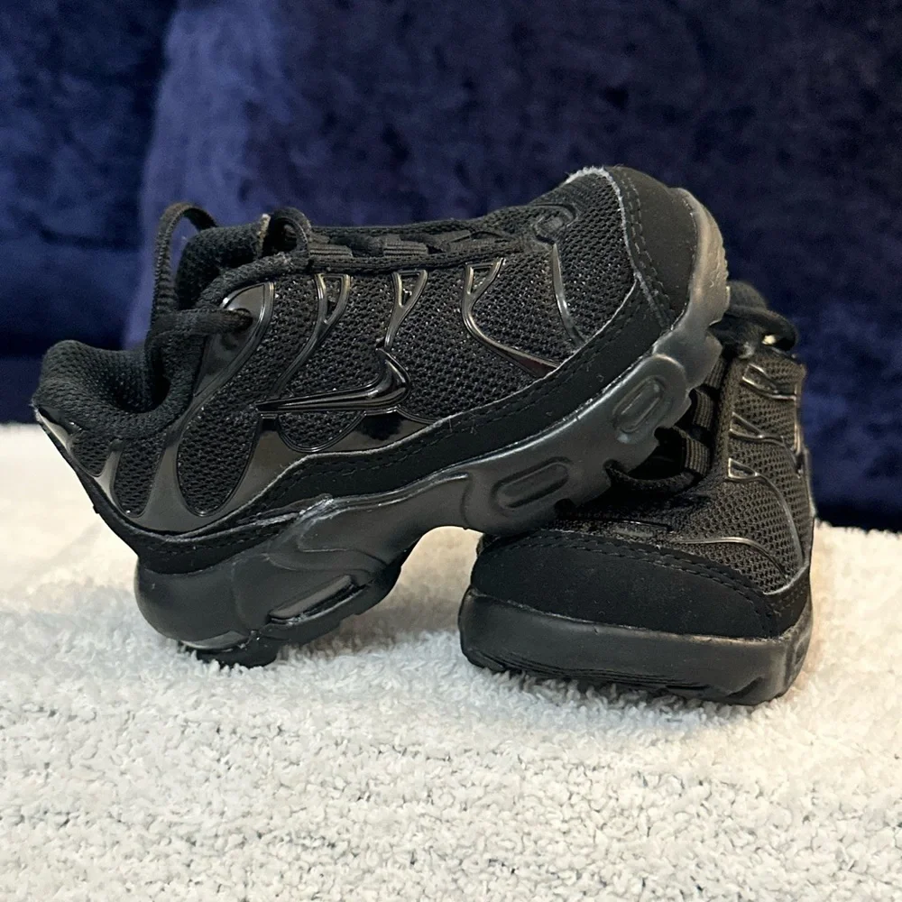 Nike Air Max Plus Td Triple Black Colorway Toddlers
